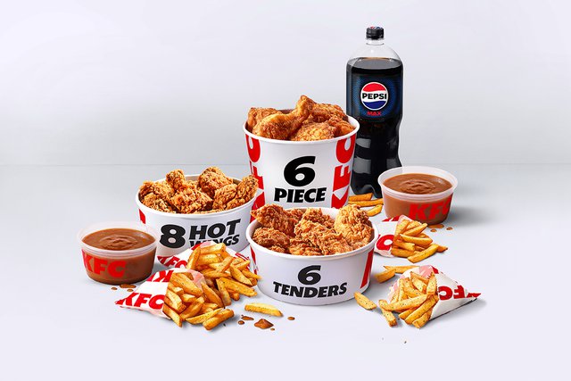 Football Triple Bucket menuspotuk